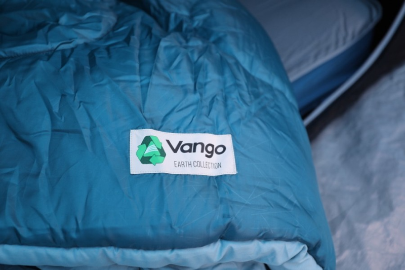 Vango Evolve Superwarm Single Sleeping Bag in Moroccan Blue-6